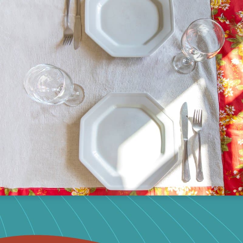 Toalha de Mesa com Moldura de Chita